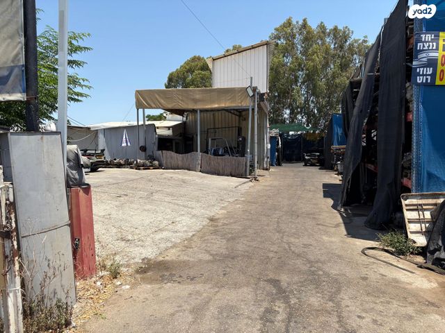 מבני תעשיה, אזור תעשיה נווה נאמן, הוד השרון