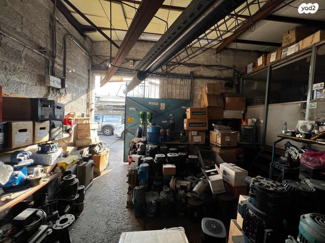 מבני תעשיה, חומה ומגדל, מונטיפיורי, הרכבת, תל אביב יפו