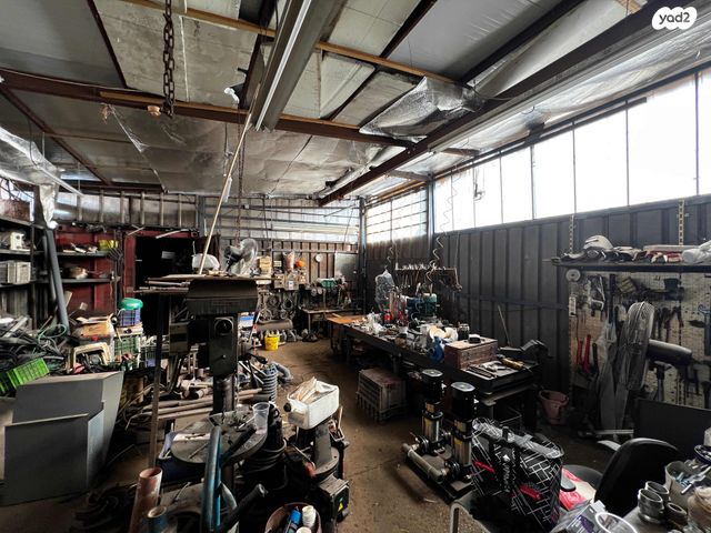 מבני תעשיה, חומה ומגדל, מונטיפיורי, הרכבת, תל אביב יפו