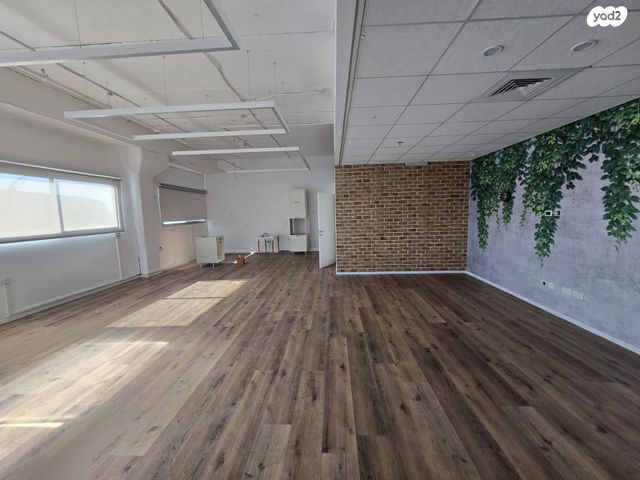 משרדים, שדרות המקצועות, מרכז עינב, מודיעין מכבים רעות