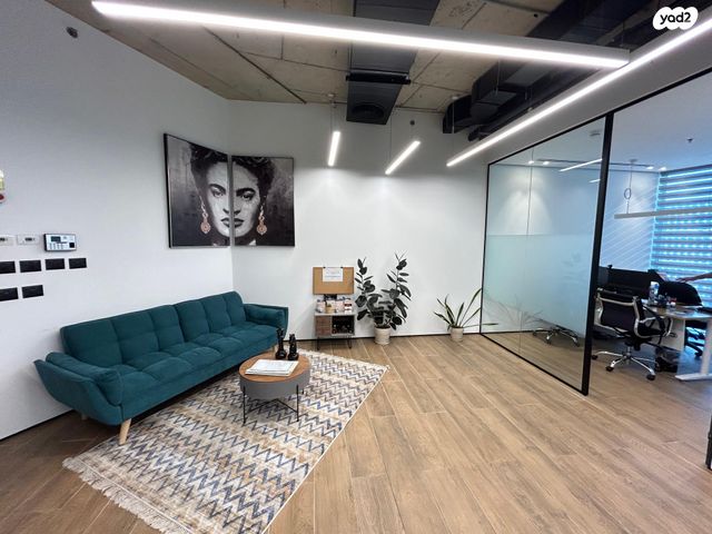 משרדים, בורסה, רמת גן