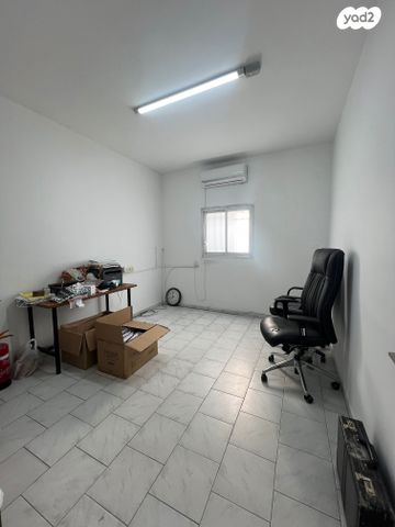 משרדים, ח'ורי, ואדי נסנאס, חיפה