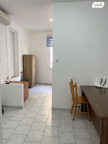 משרדים, ח'ורי, ואדי נסנאס, חיפה