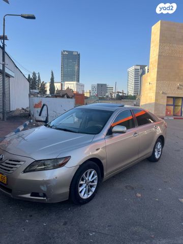 טויוטה קאמרי