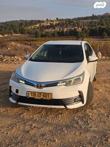 מודעת רכב טויוטה קורולה