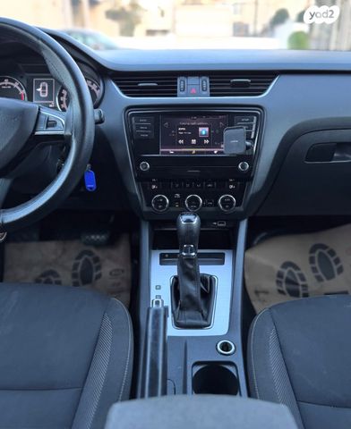 סקודה אוקטביה