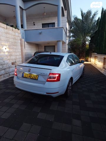 סקודה אוקטביה