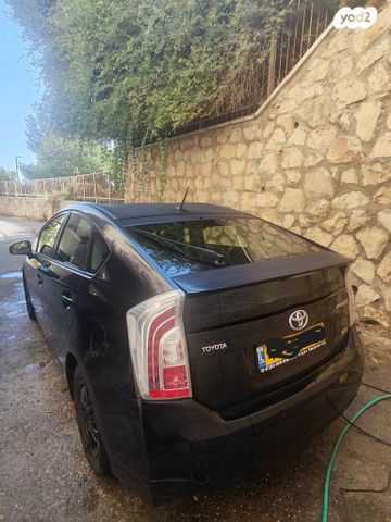 טויוטה פריוס