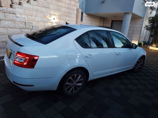 סקודה אוקטביה