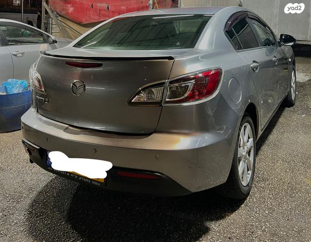 מודעת רכב מאזדה 3