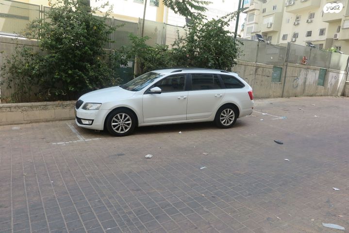 סקודה אוקטביה