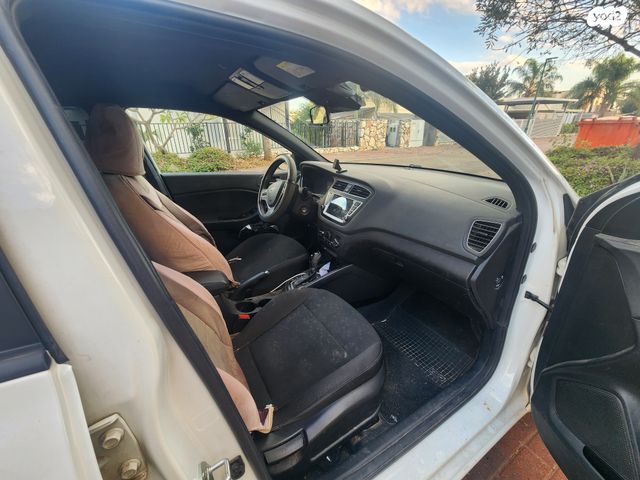 מודעת רכב יונדאי i20