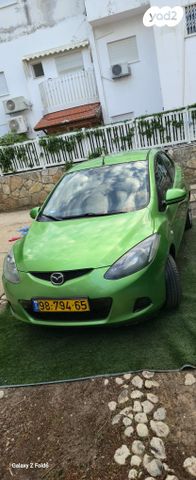 מודעת רכב מאזדה 2