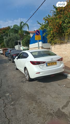 מודעת רכב מאזדה 3