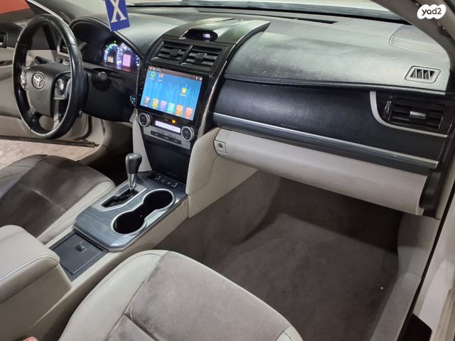 טויוטה קאמרי