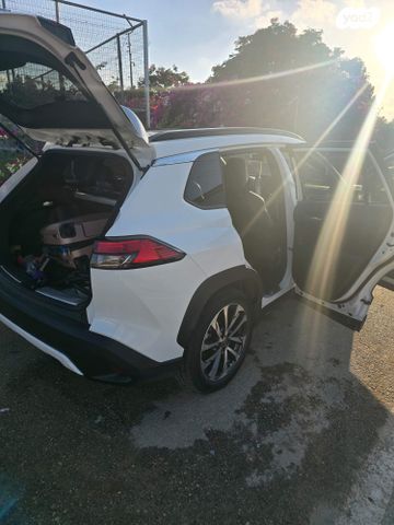 טויוטה קורולה קרוס