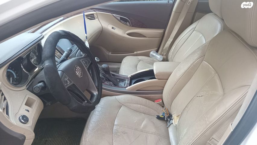 מודעת רכב ביואיק לה-קרוס