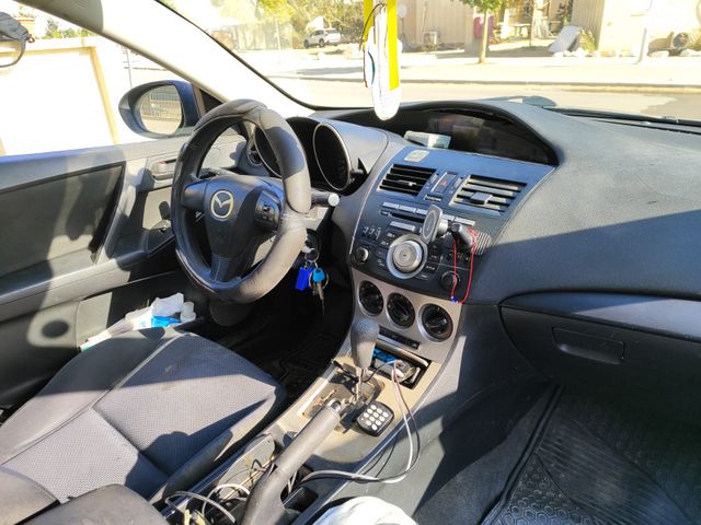 מודעת רכב מאזדה 3