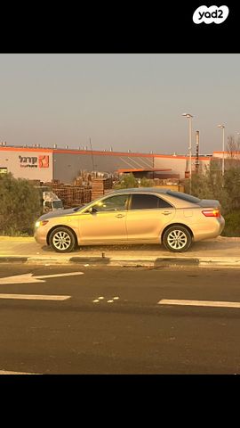 מודעת רכב טויוטה קאמרי