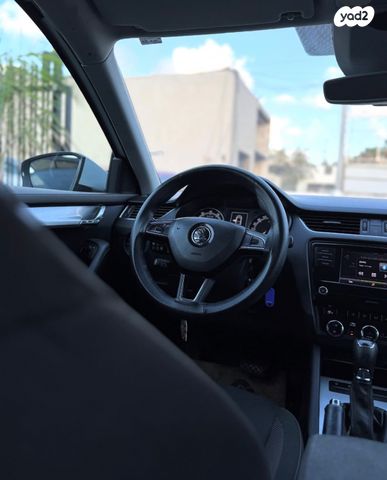 סקודה אוקטביה