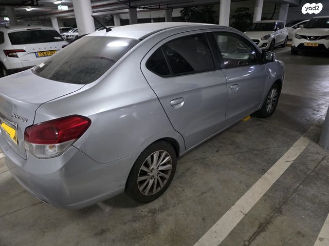 מיצובישי אטראז'