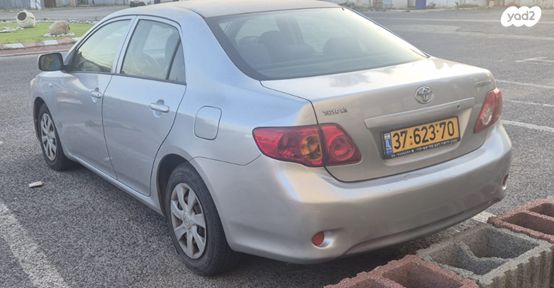 טויוטה קורולה