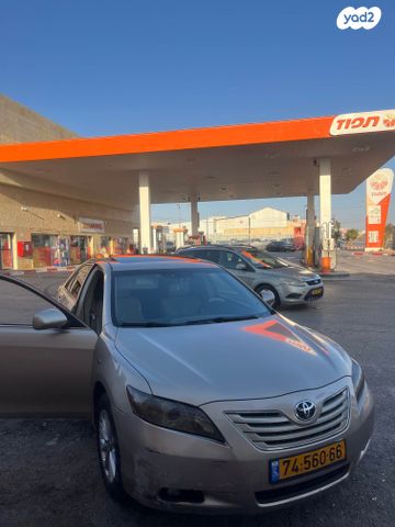 טויוטה קאמרי