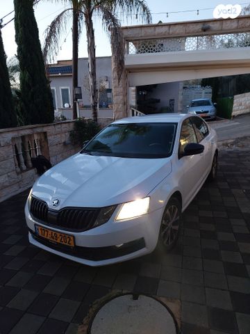 סקודה אוקטביה