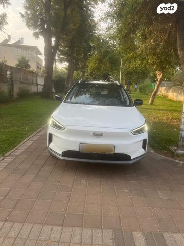 מודעת רכב ג׳ילי Geometry C