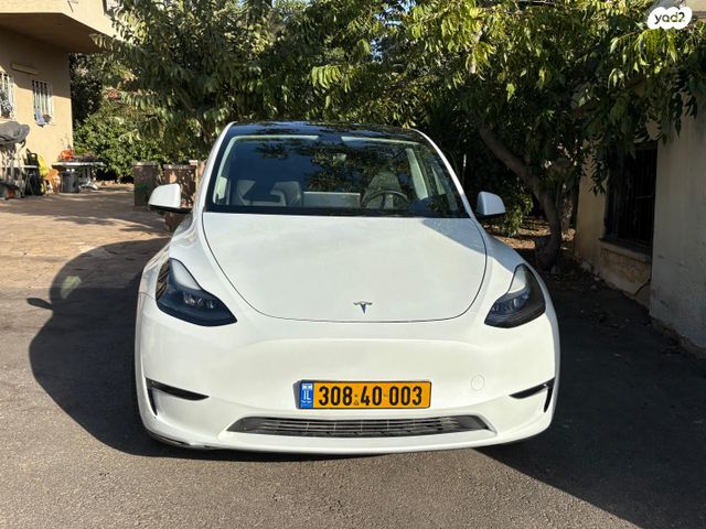 מודעת רכב טסלה מודל Y