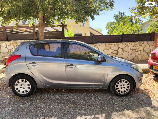 מודעת רכב יונדאי i20