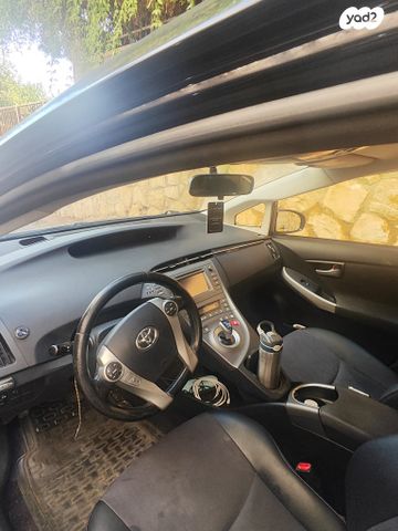 מודעת רכב טויוטה פריוס