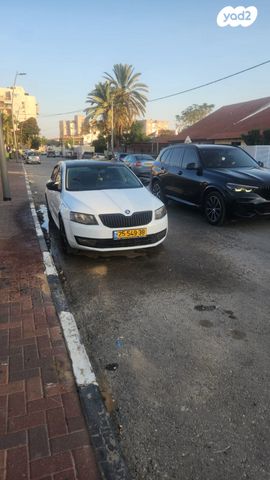 סקודה אוקטביה