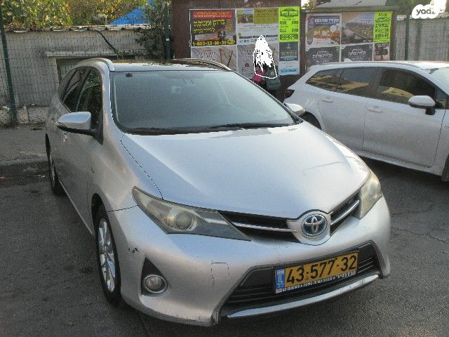מודעת רכב טויוטה אוריס