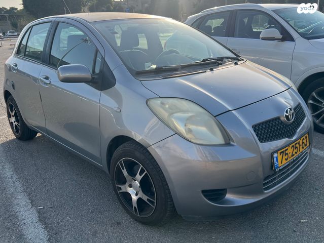 מודעת רכב טויוטה יאריס