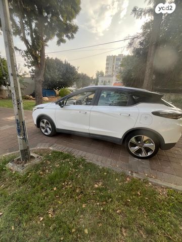 ג׳ילי Geometry C