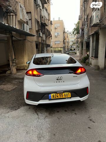 יונדאי איוניק