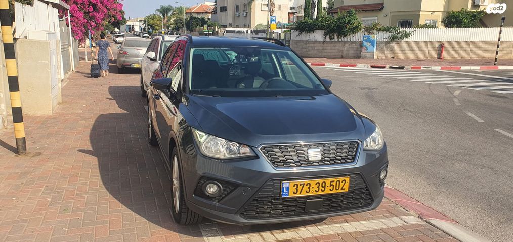 מודעת רכב סיאט ארונה