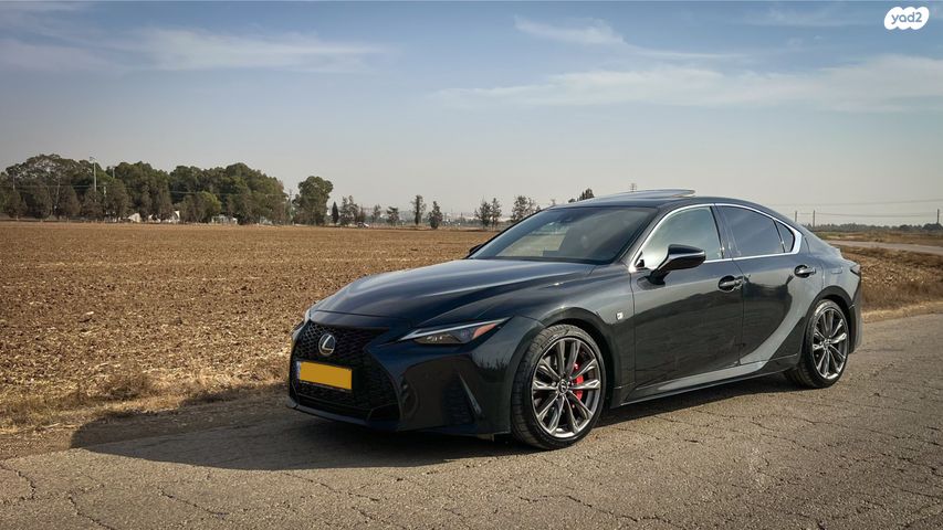 מודעת רכב לקסוס IS