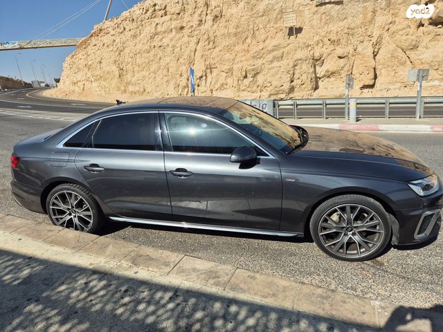 מודעת רכב אאודי A4