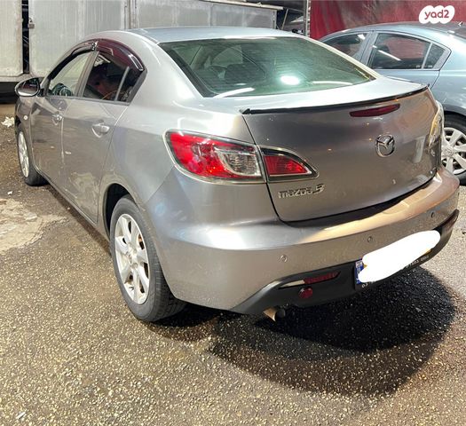 מאזדה 3