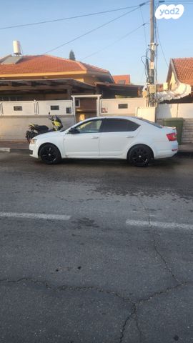 סקודה אוקטביה