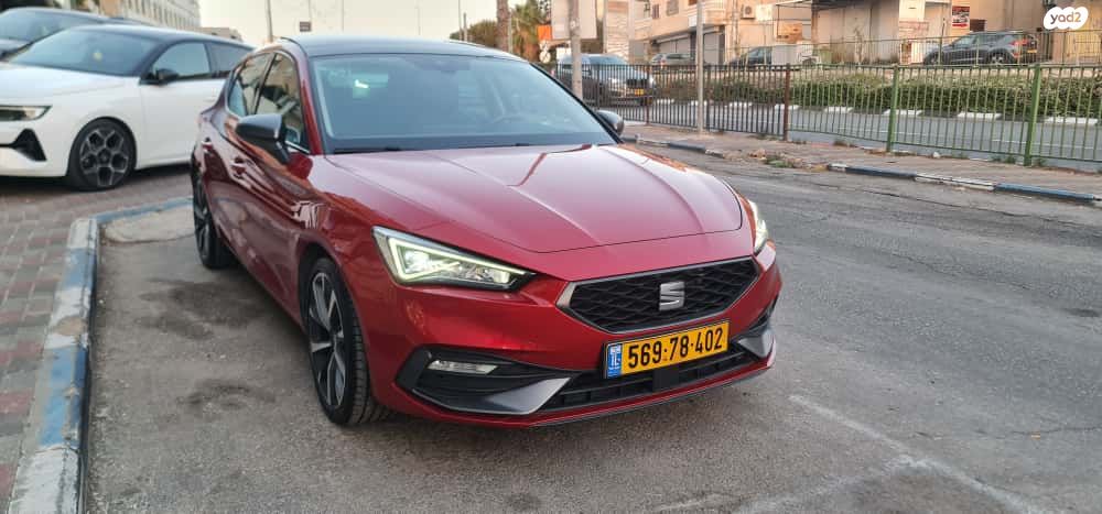 מודעת רכב סיאט לאון