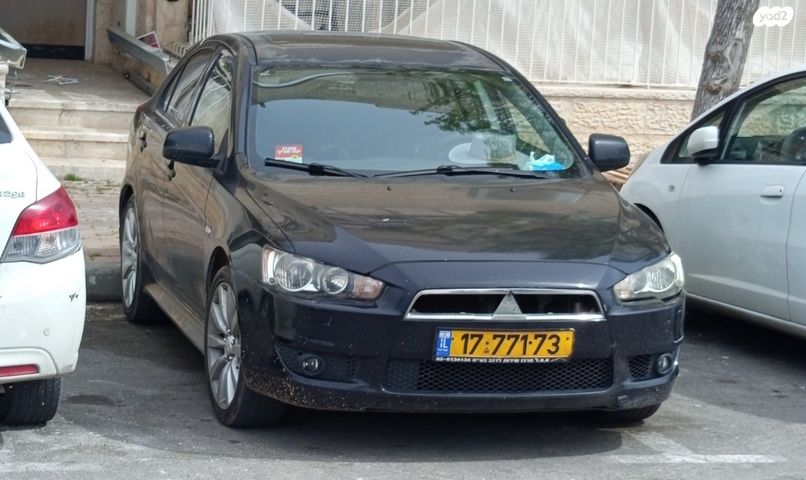 מיצובישי לנסר