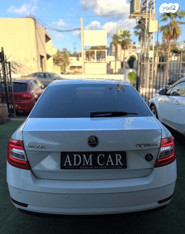 סקודה אוקטביה