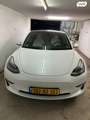 טסלה מודל 3