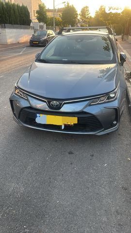 טויוטה קורולה