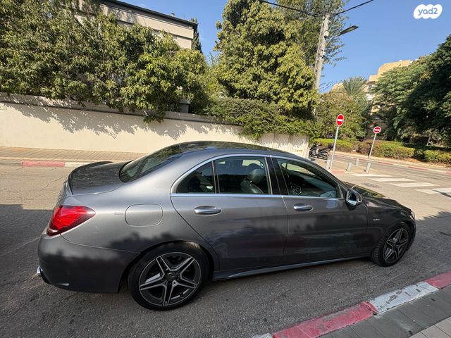 מודעת רכב מרצדס-בנץ C-class