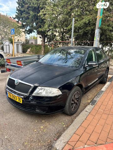 אוקטביה  Ambiente אוט׳ דיזל האצ'בק 1.9 (105 כ״ס)