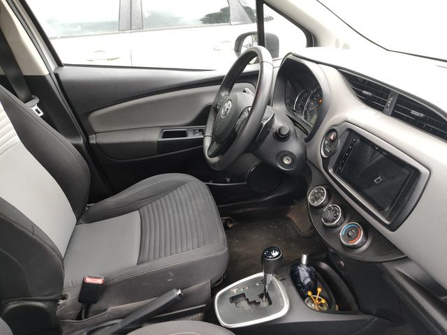 טויוטה יאריס